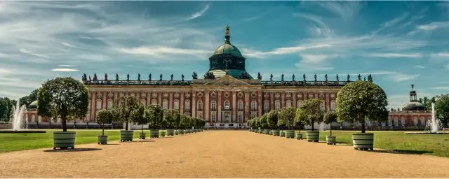 Bild zeigt: Neue Palais, Schloss im Parks Sanssouci