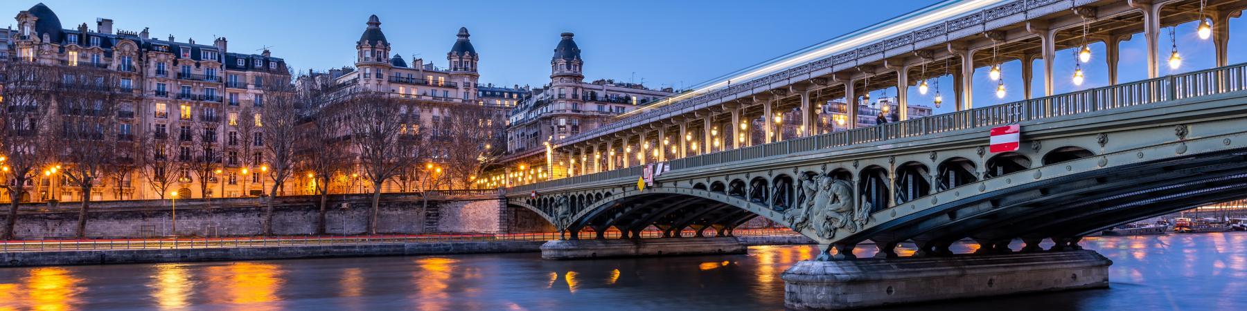 Bild zeigt das Headerbild zum Beitrag mit dem Thema: Paris – Die Stadt der Liebe und der unbegrenzten Möglichkeiten