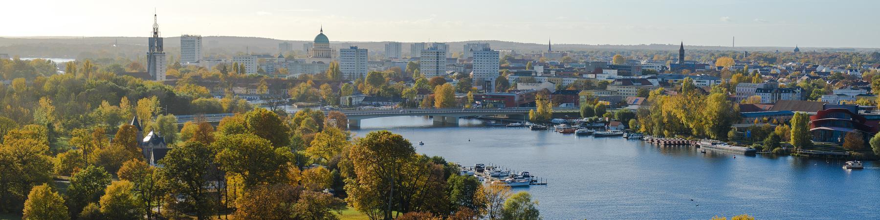 Bild zeigt das Headerbild zum Beitrag mit dem Thema: Potsdam – Eine Stadt voller Geschichte