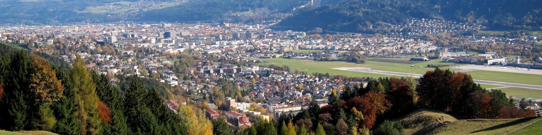 Bild zeigt das Headerbild zum Beitrag mit dem Thema: Innsbruck – Die Perle der Alpen entdecken