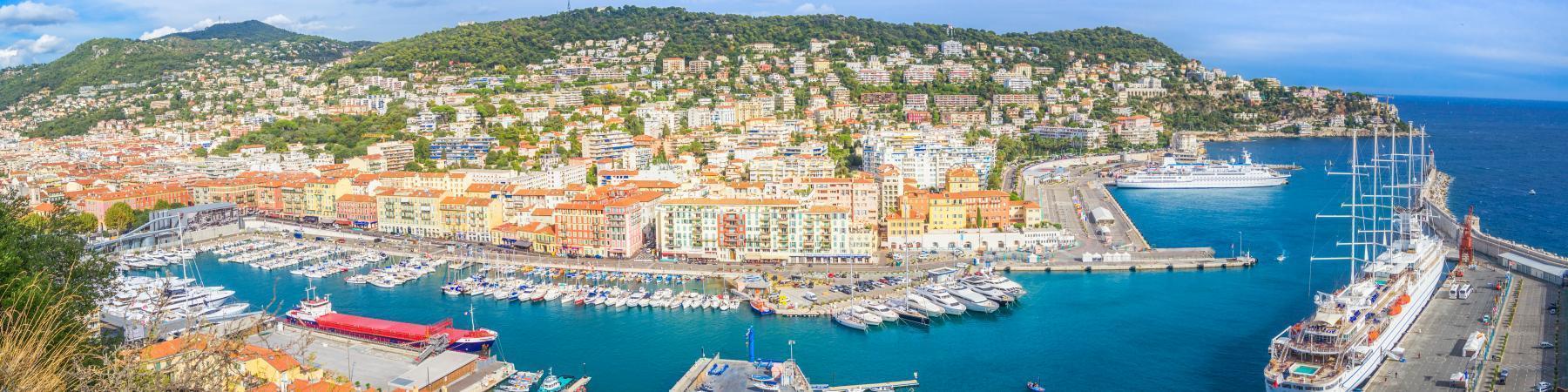 Bild zeigt das Headerbild zum Beitrag mit dem Thema: Nizza – Wo azurblaues Meer auf mediterrane Lebensfreude trifft