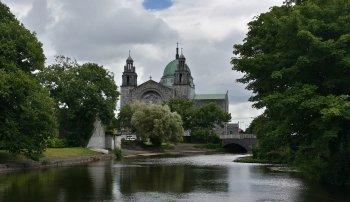 Bild zeigt das Beitragsbild 1 zum Beitrag mit dem Thema: Galway – Magischer Atlantikzauber